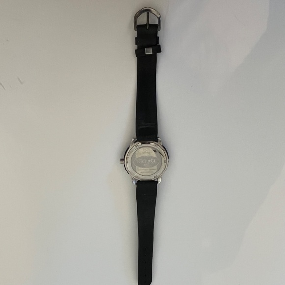 Fossil 50 Meter Kahuna Watch  Silver Stainless  Black Band New Battery Quartz - Picture 4 of 5